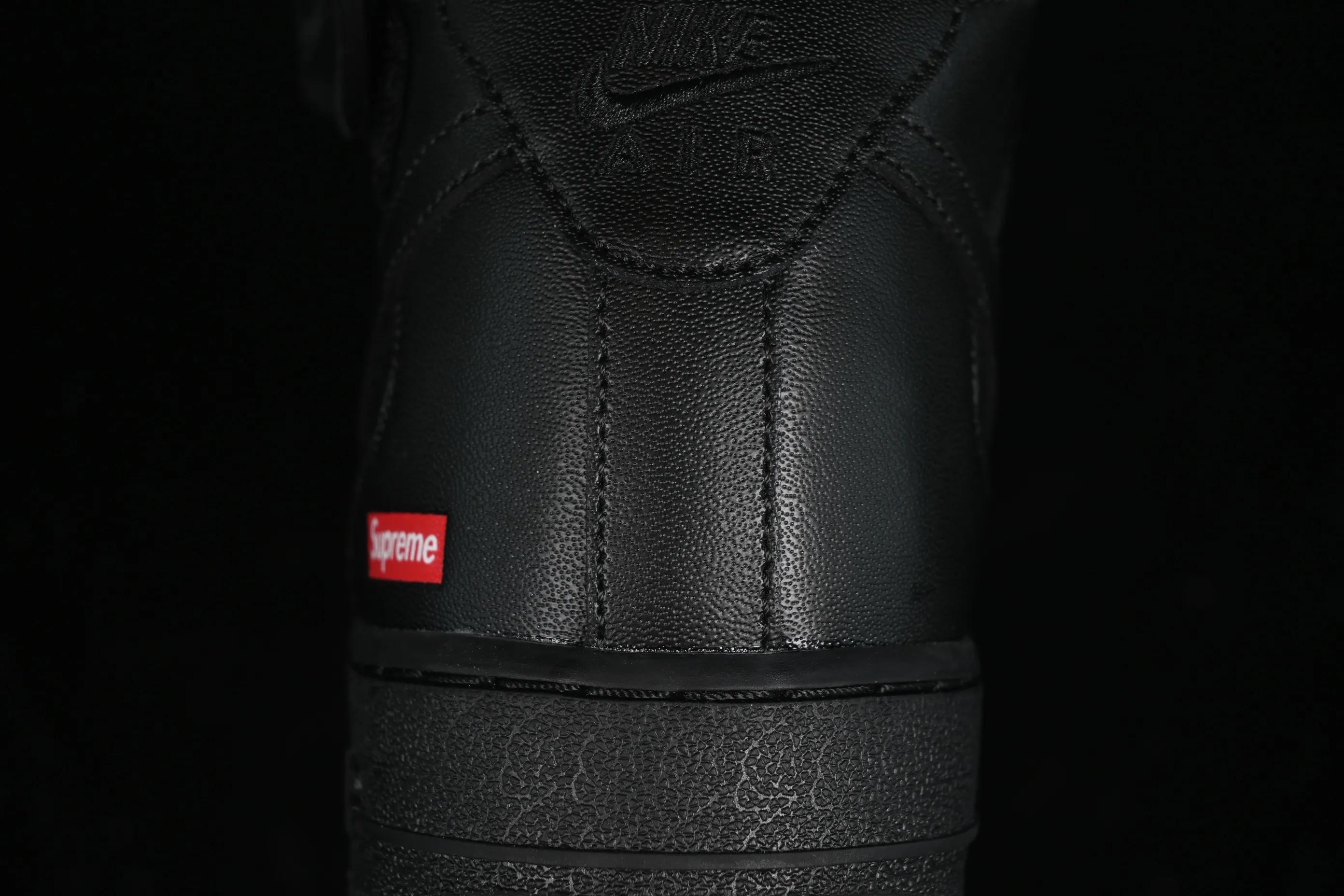 All categories Nk Air Force 1 Air Force series Nk Air Force 1 Mid Air Force mid-top Supreme x Nk Air Force 1 Mid joint model Air Force One mid-top casual sneakers FZ8784-001